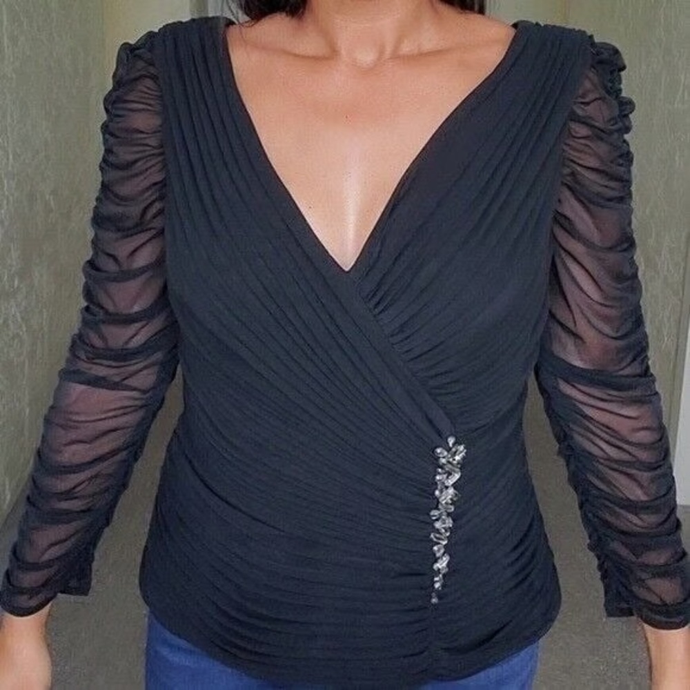 NWT Tadashi Shoji Black Ruched V-Neck Blouse